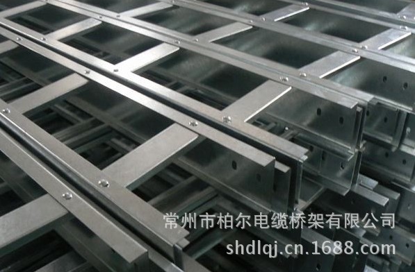 热镀锌和热浸锌桥架外观区别(图1)